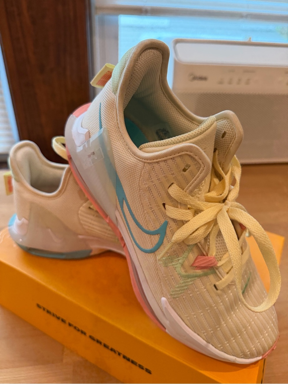 Nike Lebron Witness VI unisex Cream Sneakers with Blue Swoosh and Pink Accents
